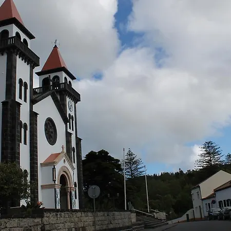 Corner House Tatil Evi Furnas (Azores)